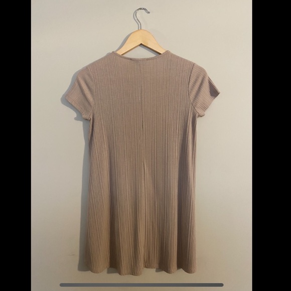 Forever 21 T-shirt dress - Picture 3 of 3